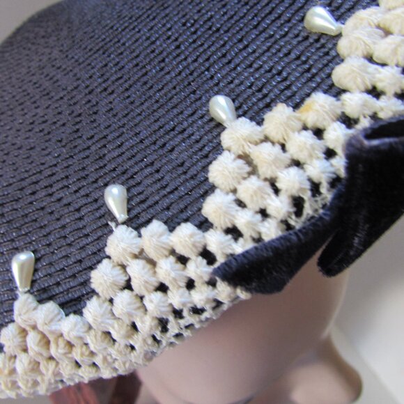 SALE Vintage Mid Century Hat Navy Weave White Trim Tear Drop Shape - Picture 11 of 13
